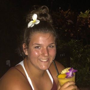 Meet your Posher, Ellie